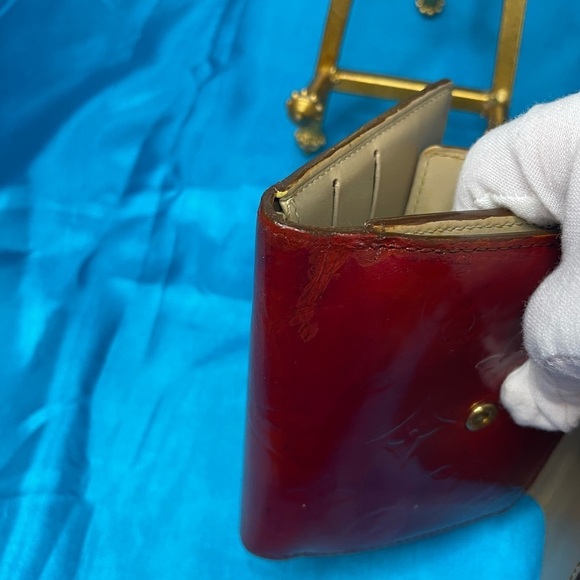 Louis Vuitton Carte de Visite Amber Red Vernis Trifold Women's Wallet EUC - Picture 10 of 13